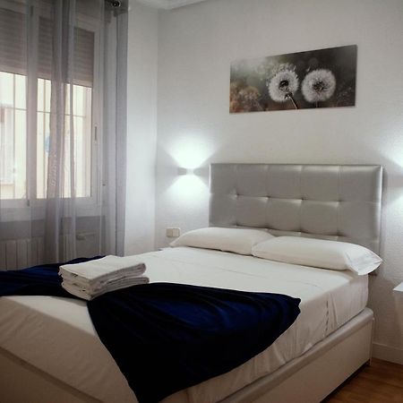 Hostal Artico Madryt Zewnętrze zdjęcie
