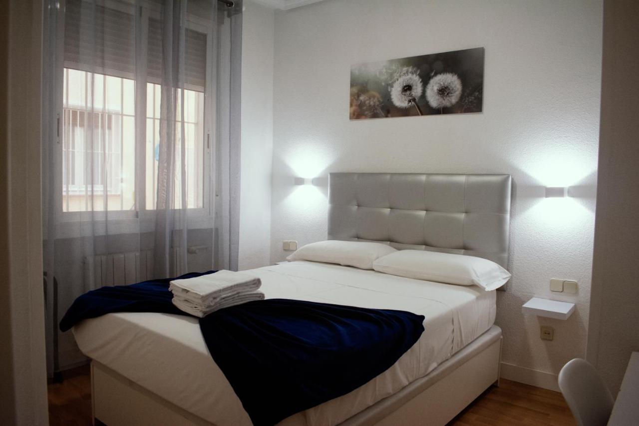 Hostal Artico Madryt Zewnętrze zdjęcie